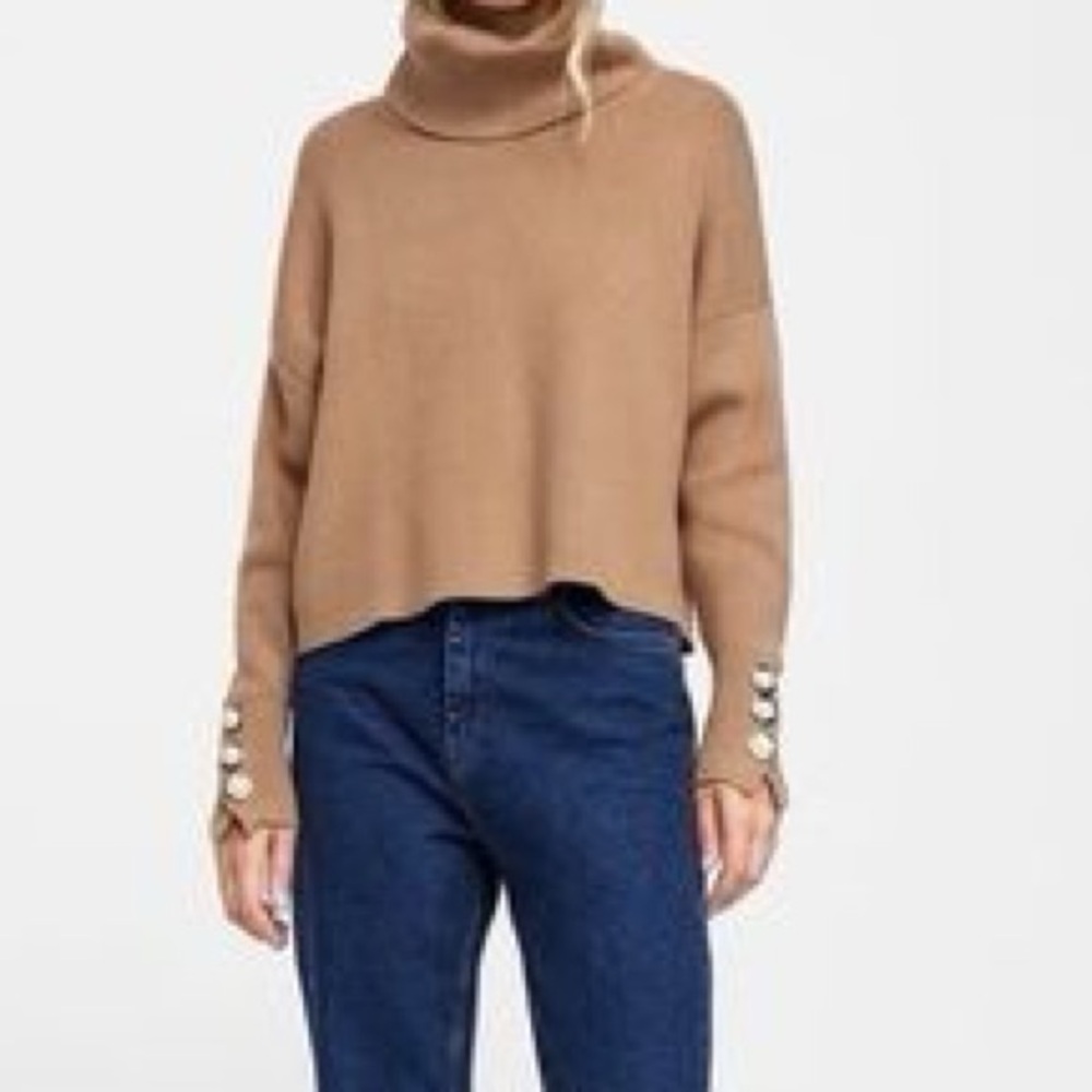 Zara Oversized Camel Pearl cuff Turtleneck Sweater L